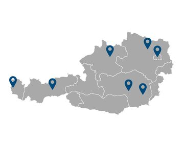 Landkarte Österreichs mit sieben Pins